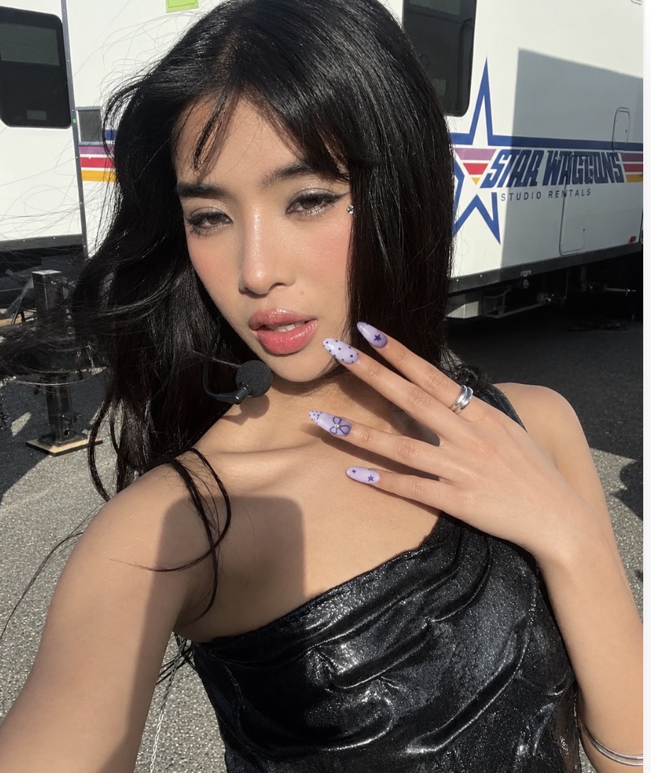 Sophia wearing her inspired nails